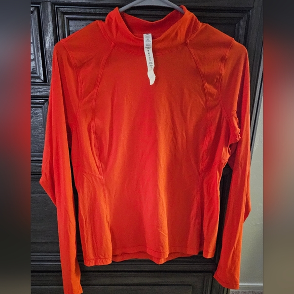 Lululemon run top - Picture 3 of 10